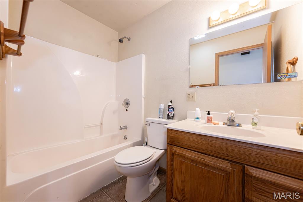 318 E W&w Circle Drive Property Photo 14