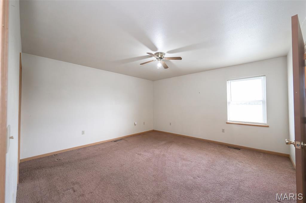 318 E W&w Circle Drive Property Photo 17