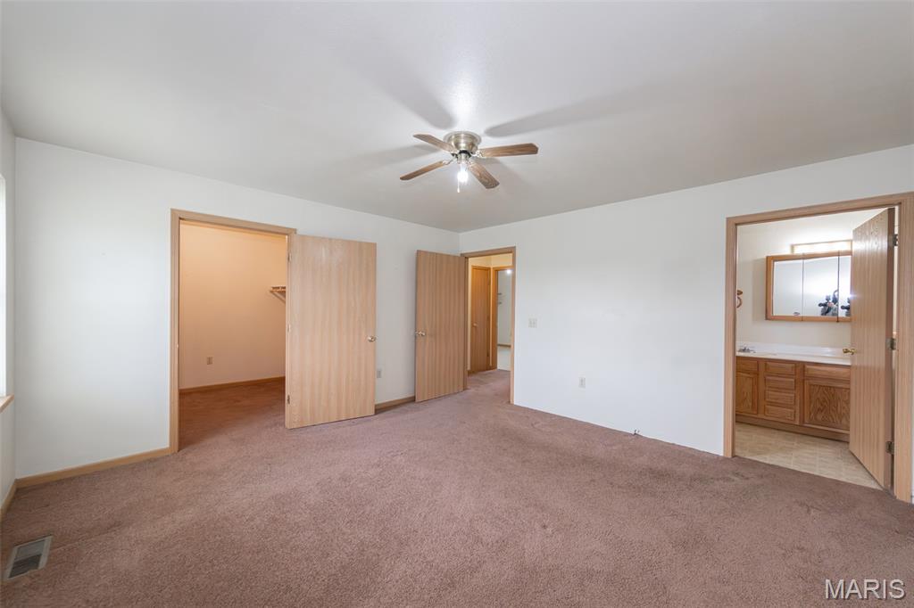 318 E W&w Circle Drive Property Photo 18