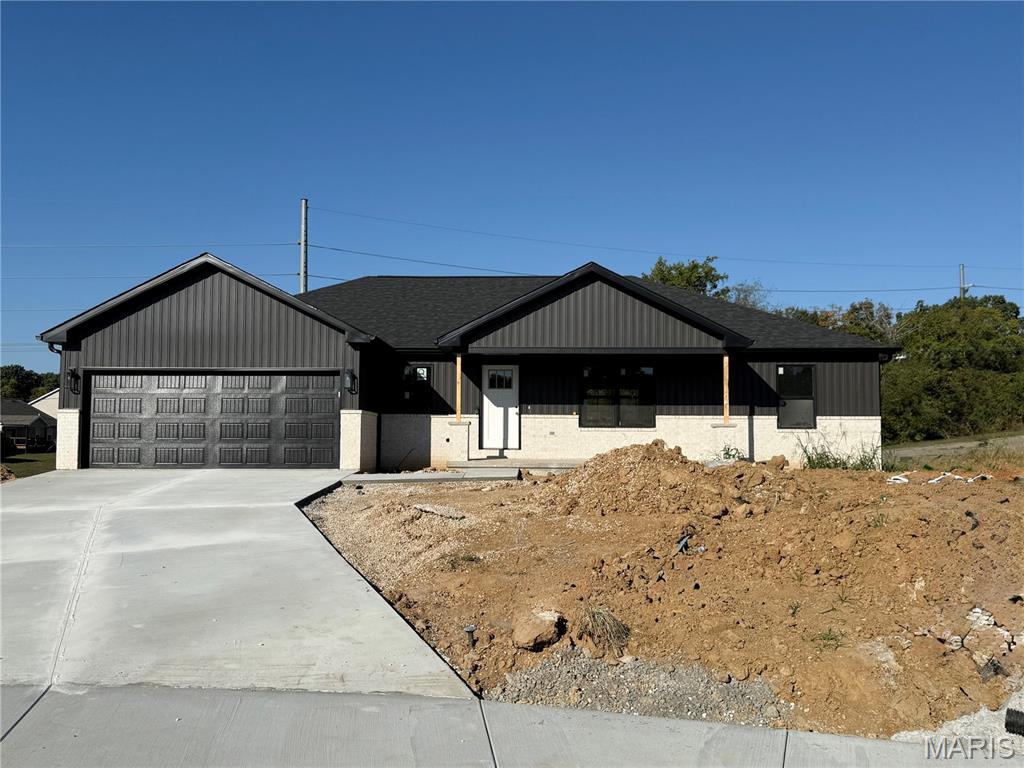 4001 Bishop Court Property Photo 1