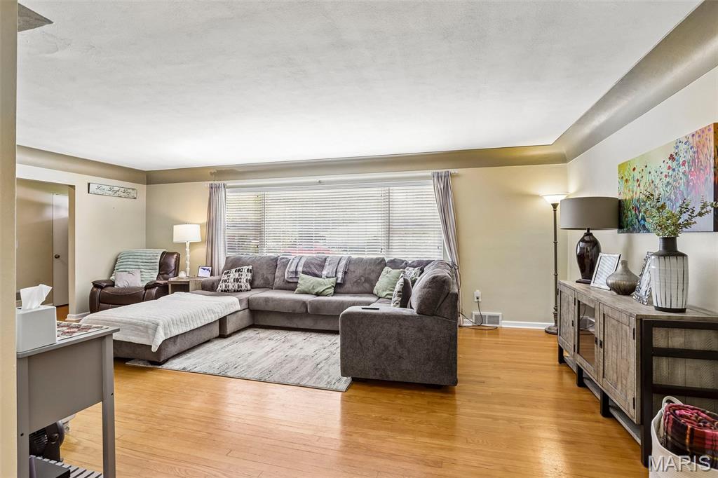 7 Lou Juan Drive Property Photo 3