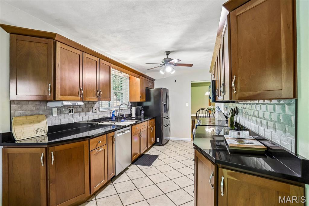 7 Lou Juan Drive Property Photo 16