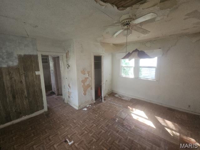 4834 Calvin Avenue Property Photo 3