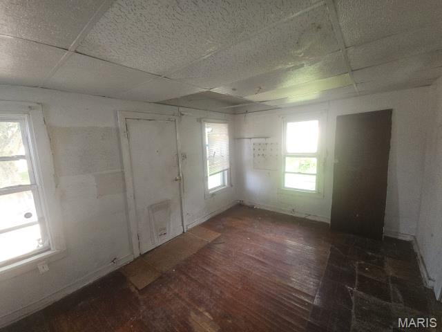 4834 Calvin Avenue Property Photo 5