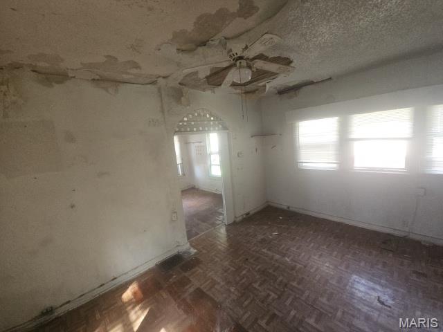 4834 Calvin Avenue Property Photo 7