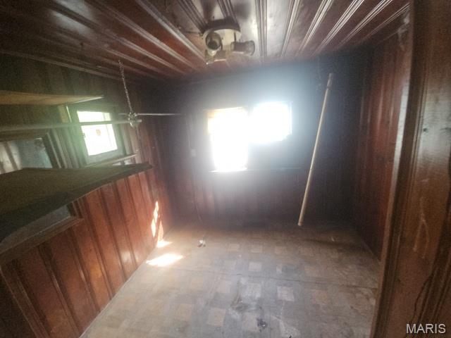 4834 Calvin Avenue Property Photo 9
