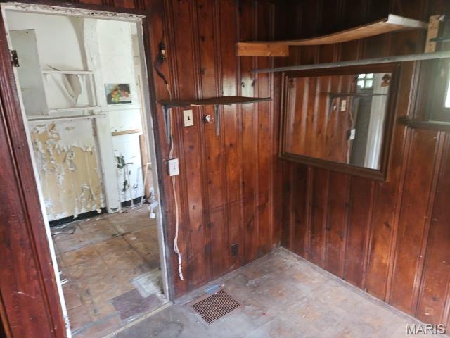 4834 Calvin Avenue Property Photo 11