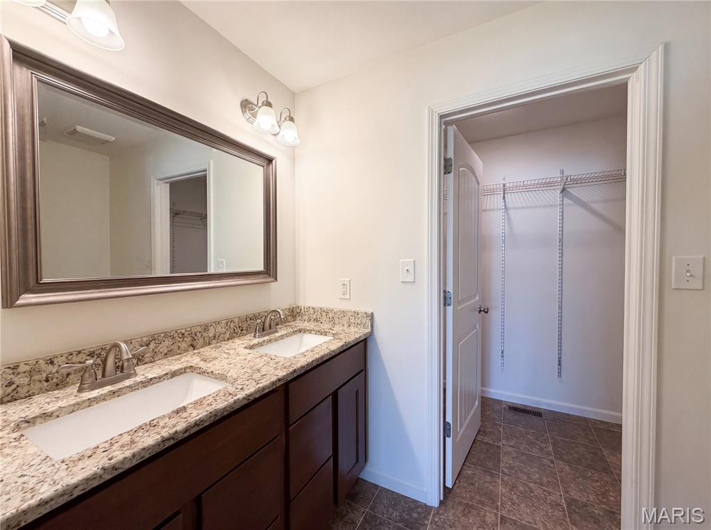 7932 Laurel Flats Drive Property Photo 11