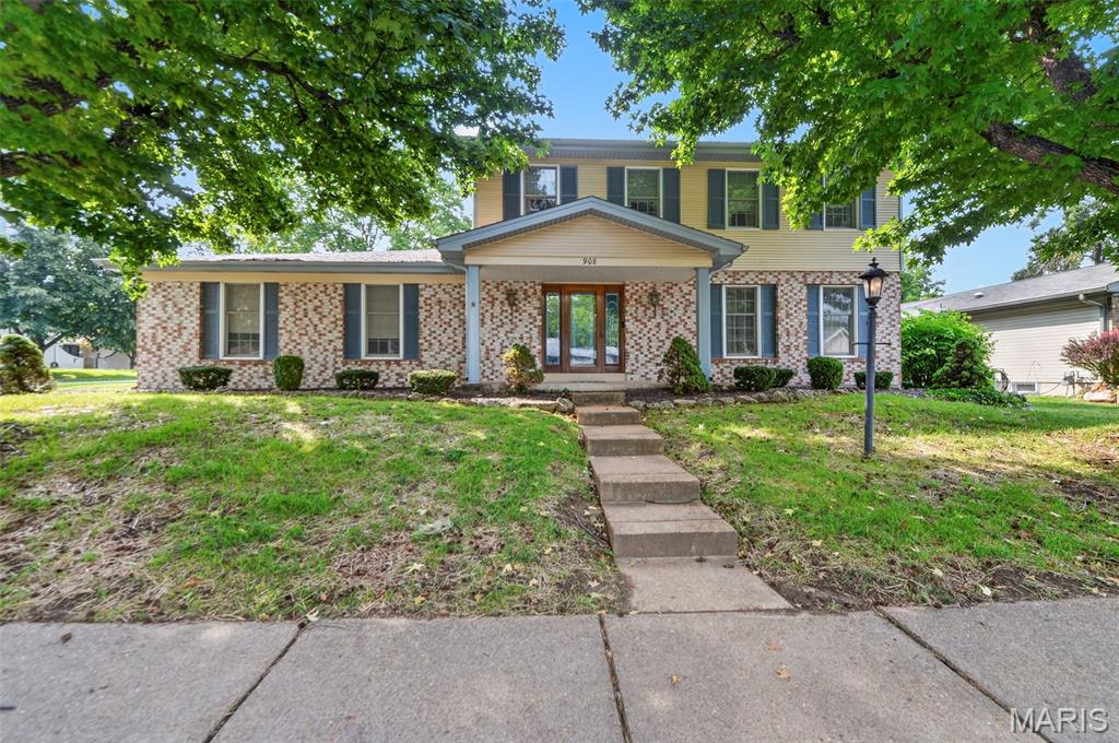 908 Devonshire Lane Property Photo 1