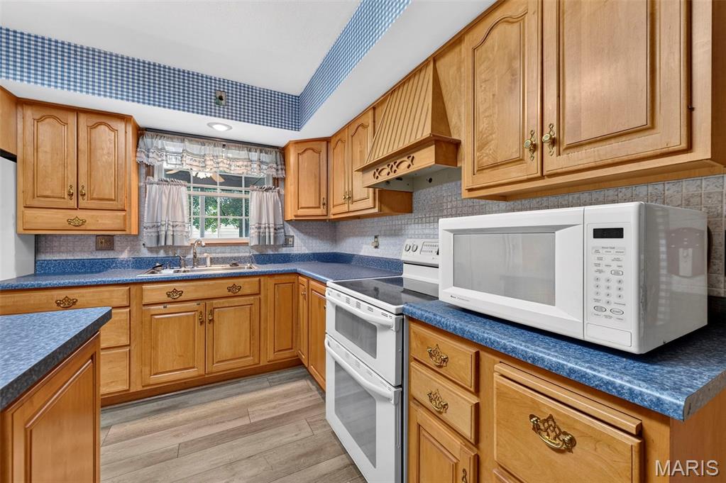 908 Devonshire Lane Property Photo 10