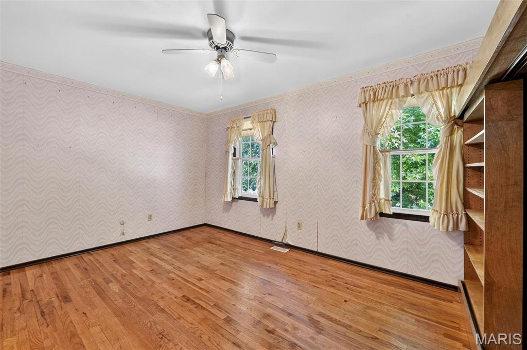 908 Devonshire Lane Property Photo 13