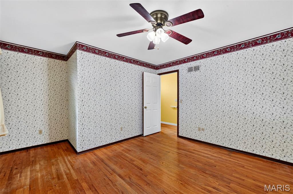 908 Devonshire Lane Property Photo 16