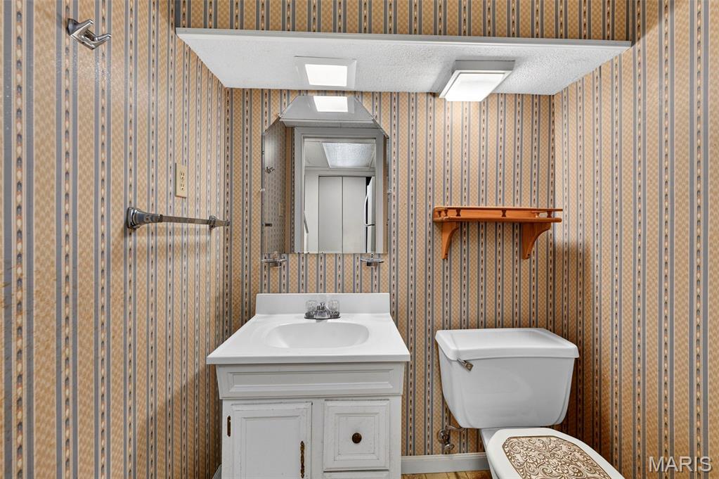908 Devonshire Lane Property Photo 24