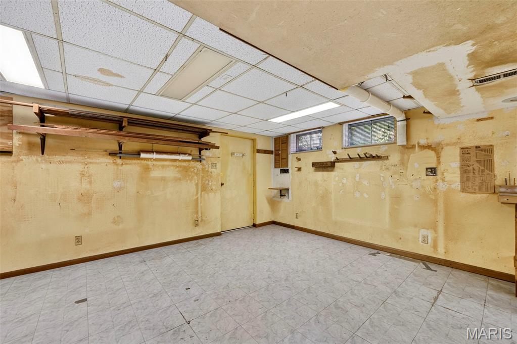 908 Devonshire Lane Property Photo 38