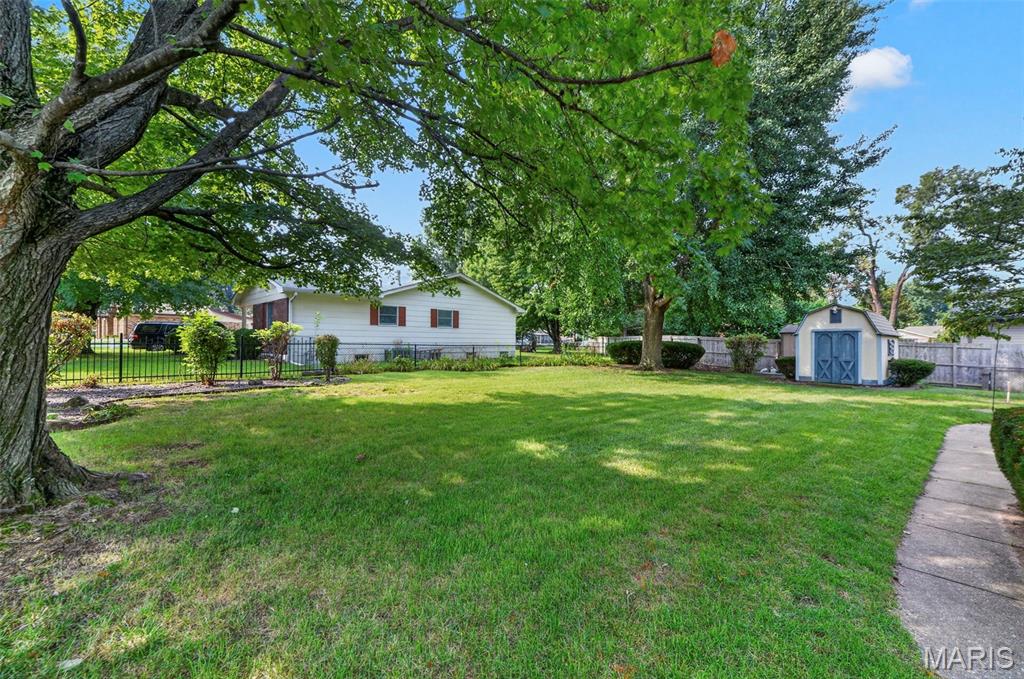 908 Devonshire Lane Property Photo 40