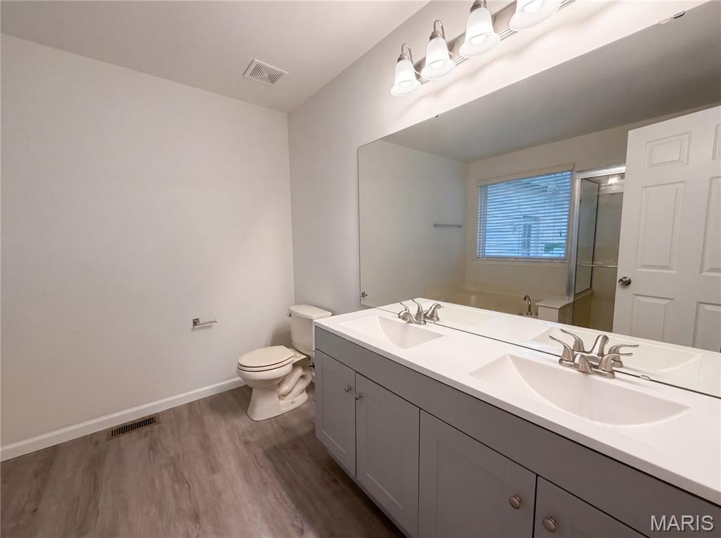 2212 Harborside Drive Property Photo 6