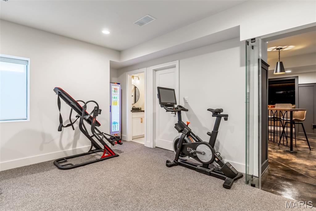 3700 Nadler Rd (tbb) Property Photo 40