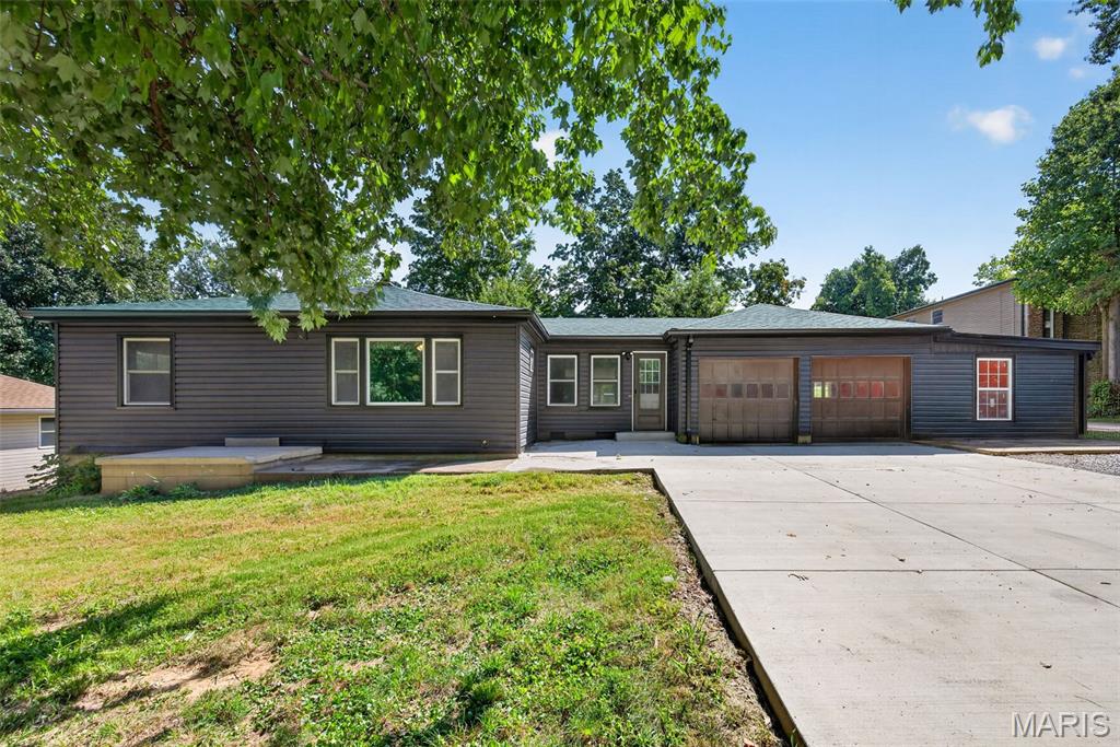 310 Cliff Cave Road Property Photo 1