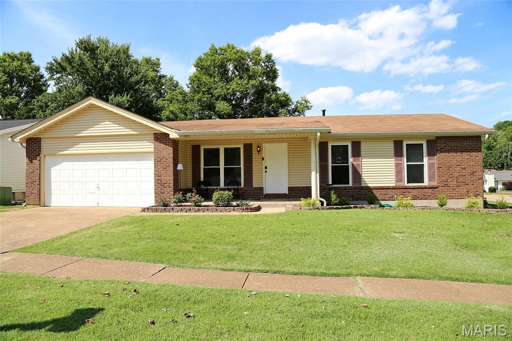 4221 Meadowgreen Trails Drive