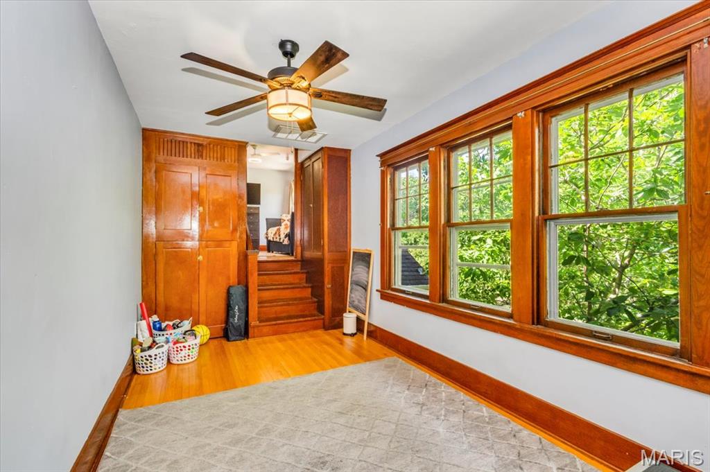 26031520 Property Photo 23