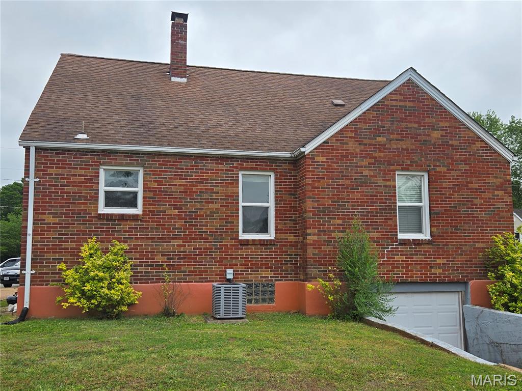 105 S Carleton Street Property Photo 4