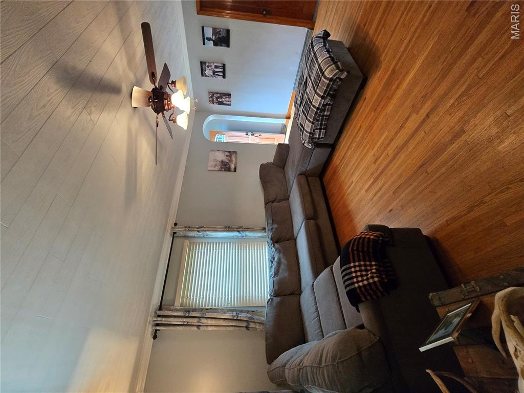 105 S Carleton Street Property Photo 11