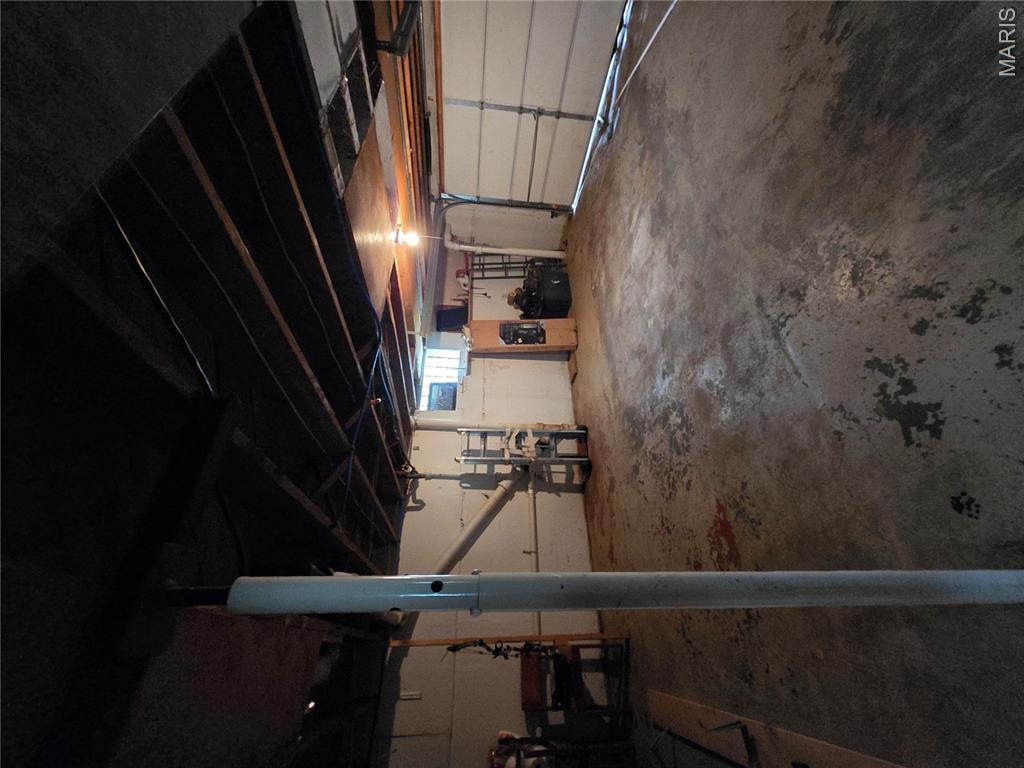 105 S Carleton Street Property Photo 24