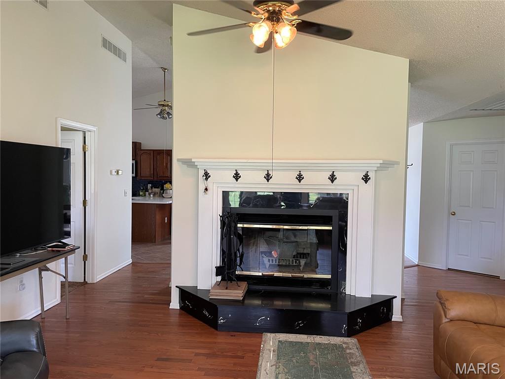 37263 Highway 72 Property Photo 10