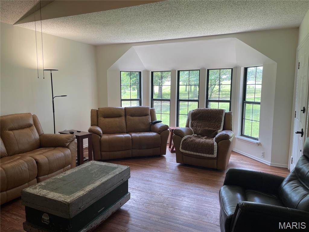37263 Highway 72 Property Photo 11