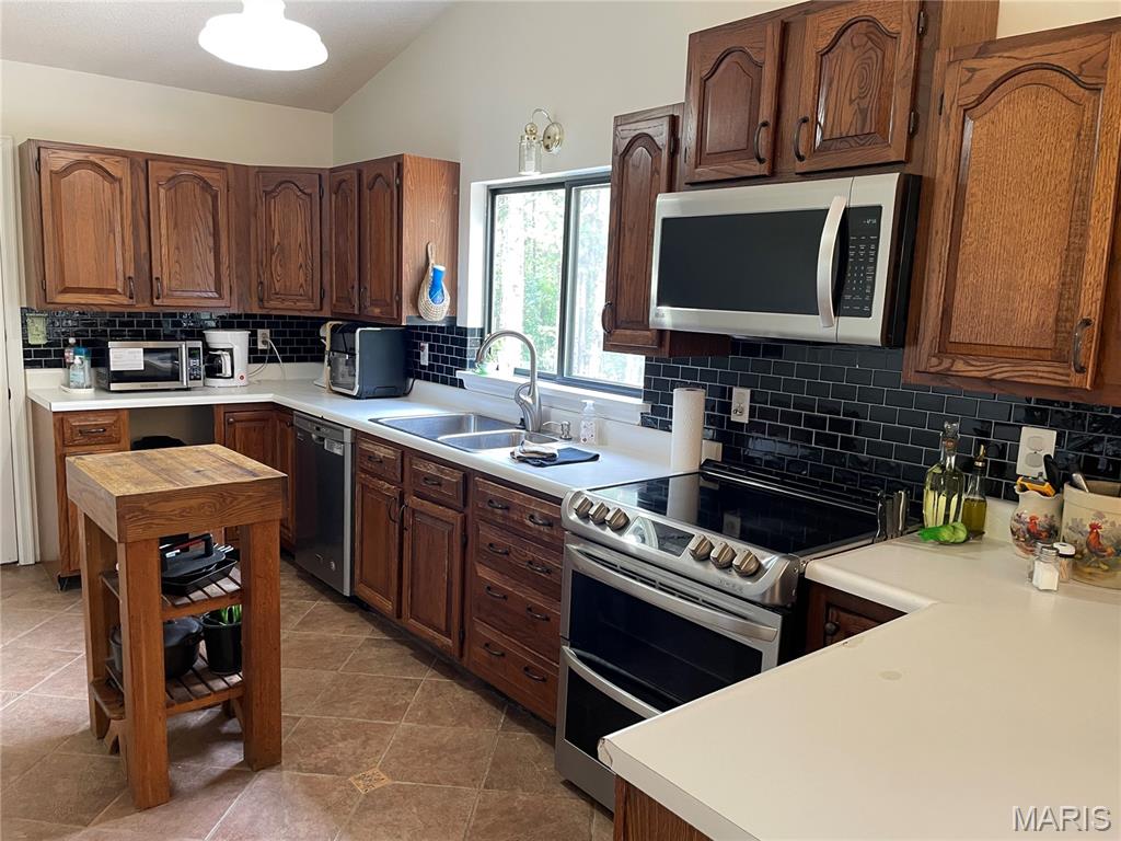 37263 Highway 72 Property Photo 13