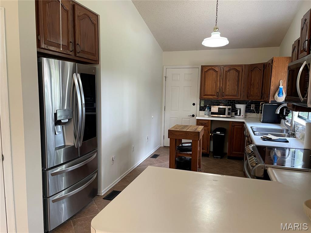 37263 Highway 72 Property Photo 14