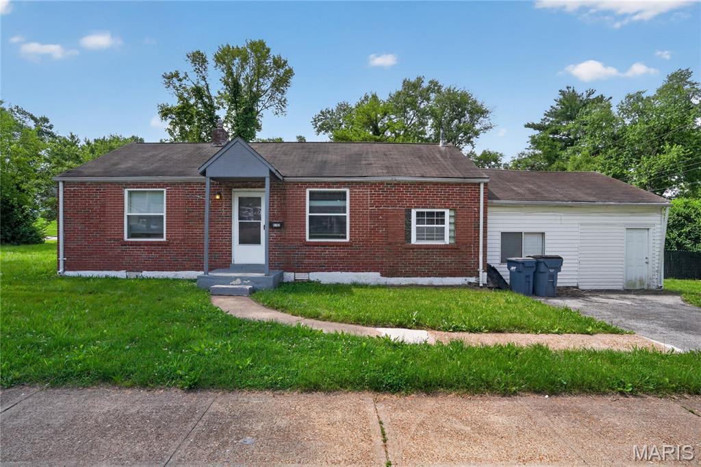 8102 Frost Avenue Property Photo 1