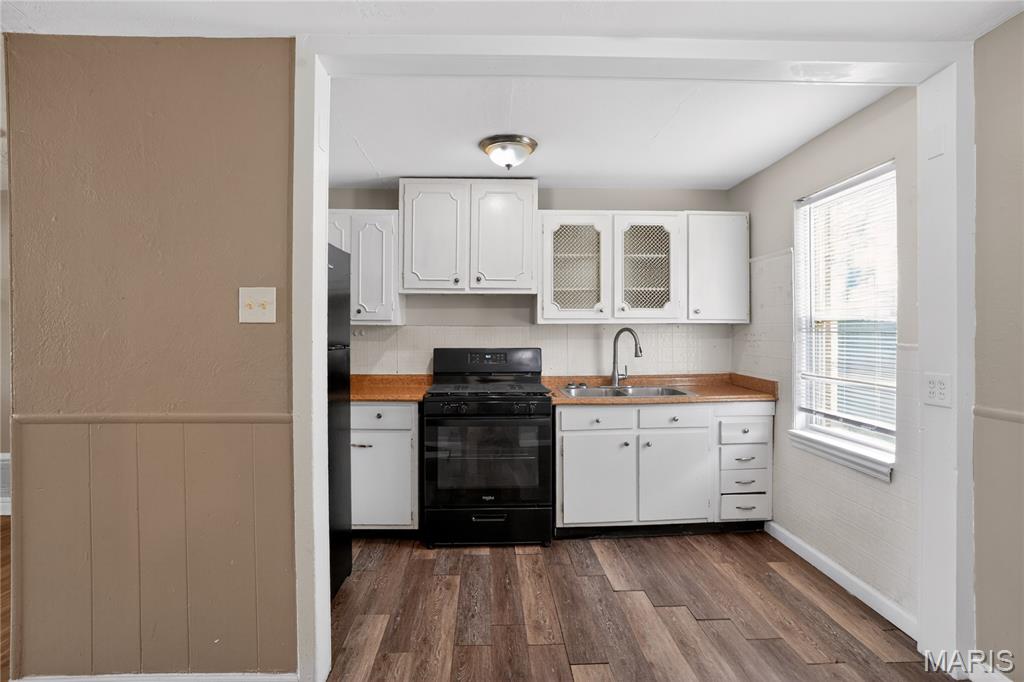8102 Frost Avenue Property Photo 6