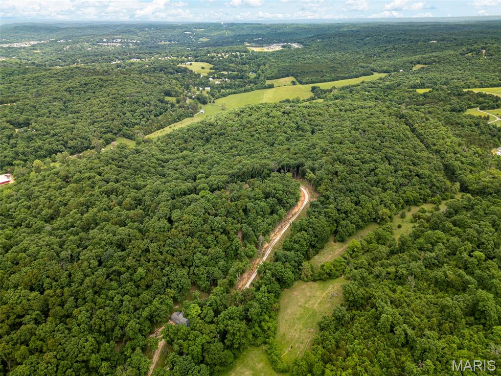 6011 Hidden Acres Road Property Photo 3