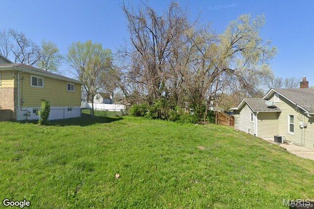 5315 Vine Avenue