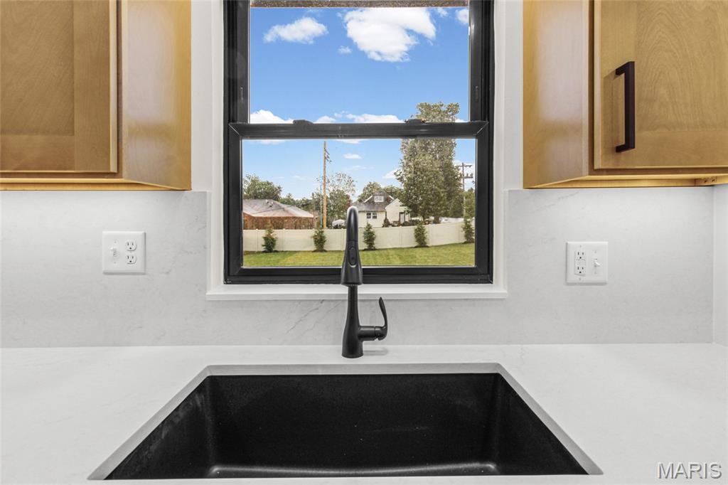 12430 Somerset Place Drive Property Photo 15