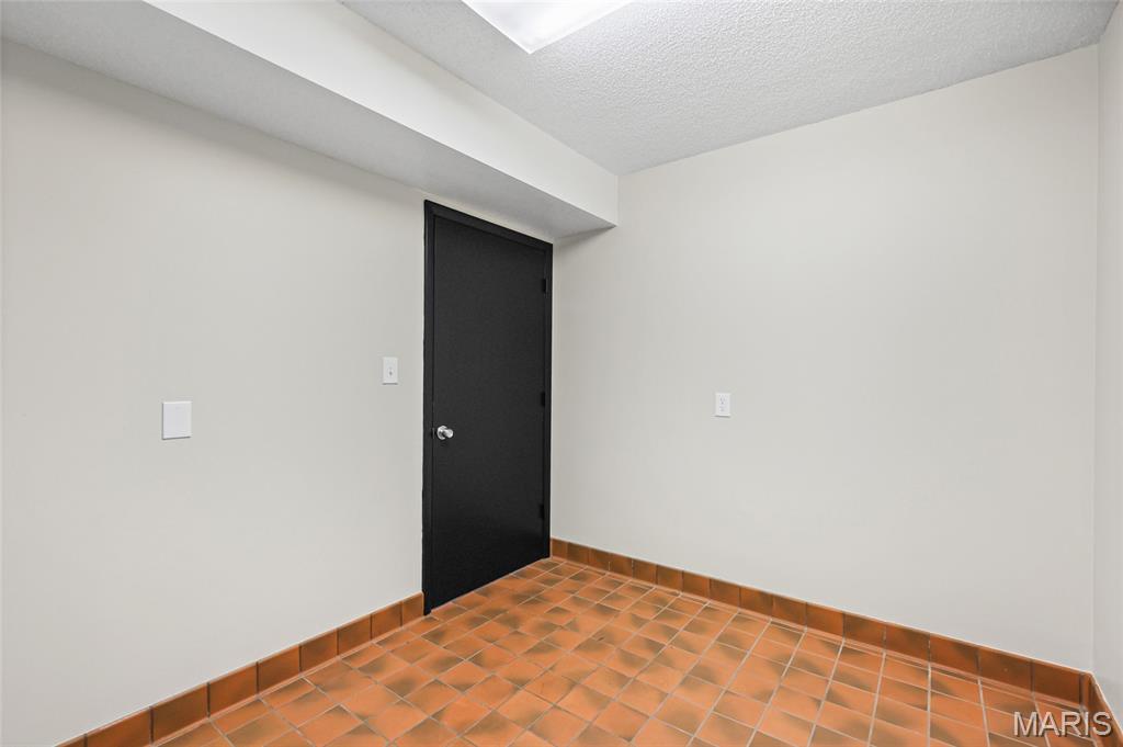 11 S 2nd Street Property Photo 30