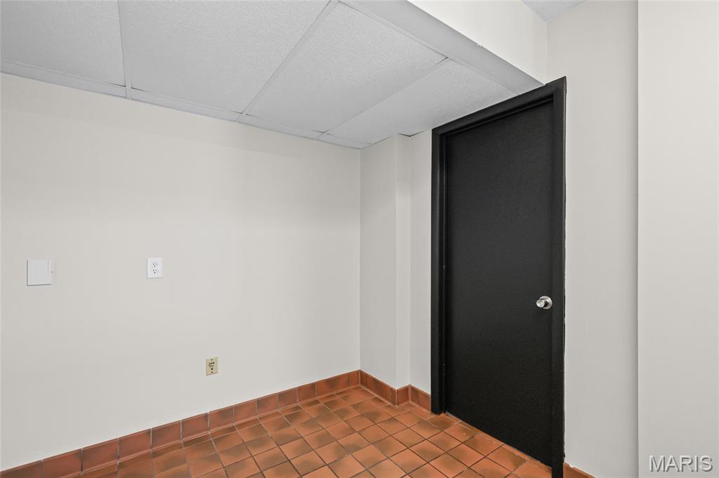 11 S 2nd Street Property Photo 33