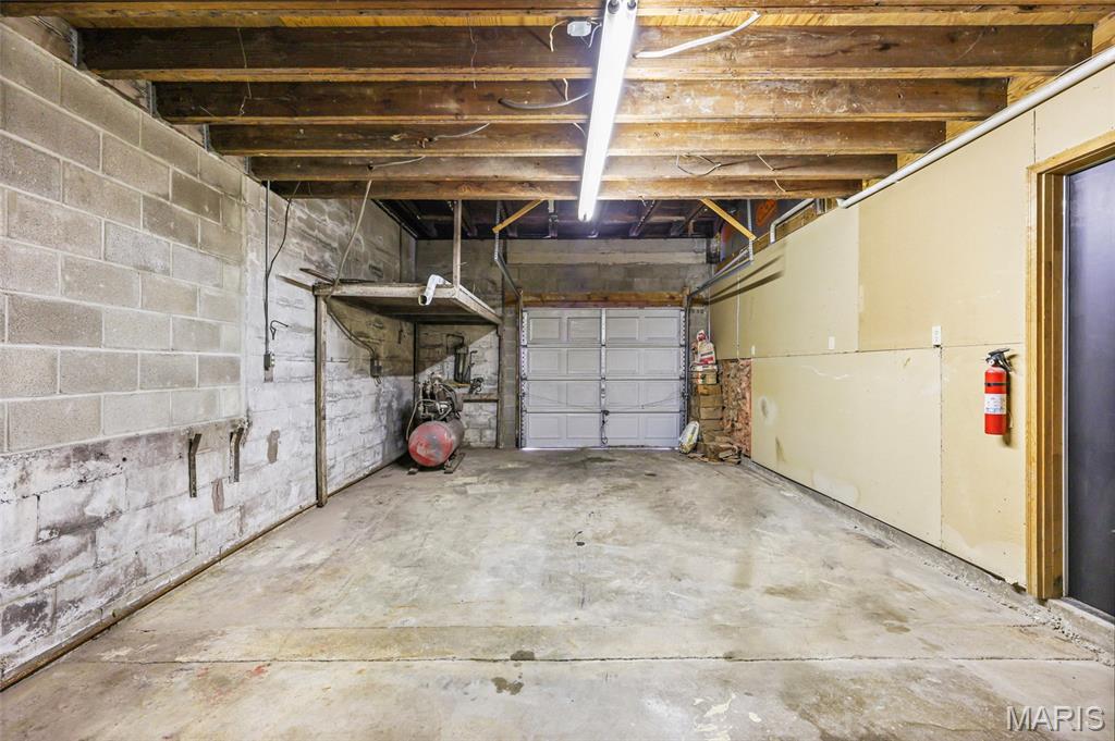 11 S 2nd Street Property Photo 38