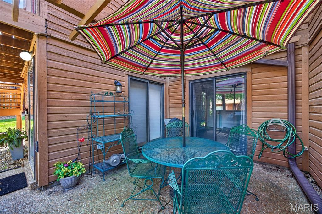 208 Kipling Way Property Photo 5