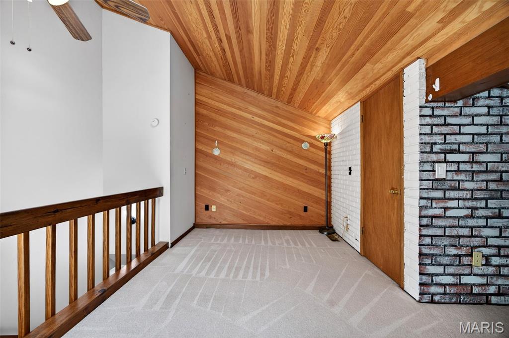 208 Kipling Way Property Photo 28