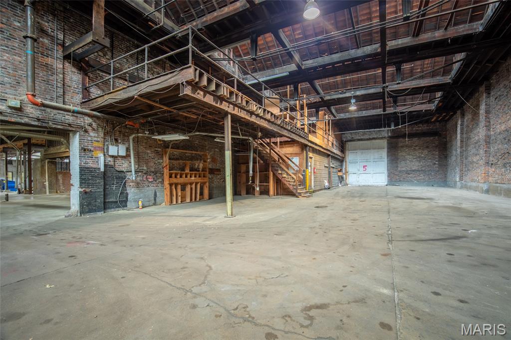 1900 Cole Street Property Photo 7