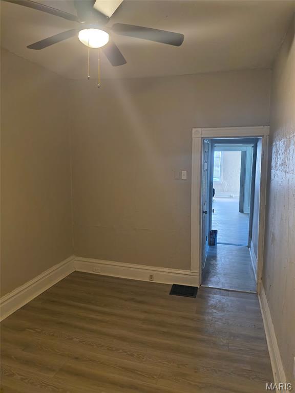 4028 E Grove Street Property Photo 4