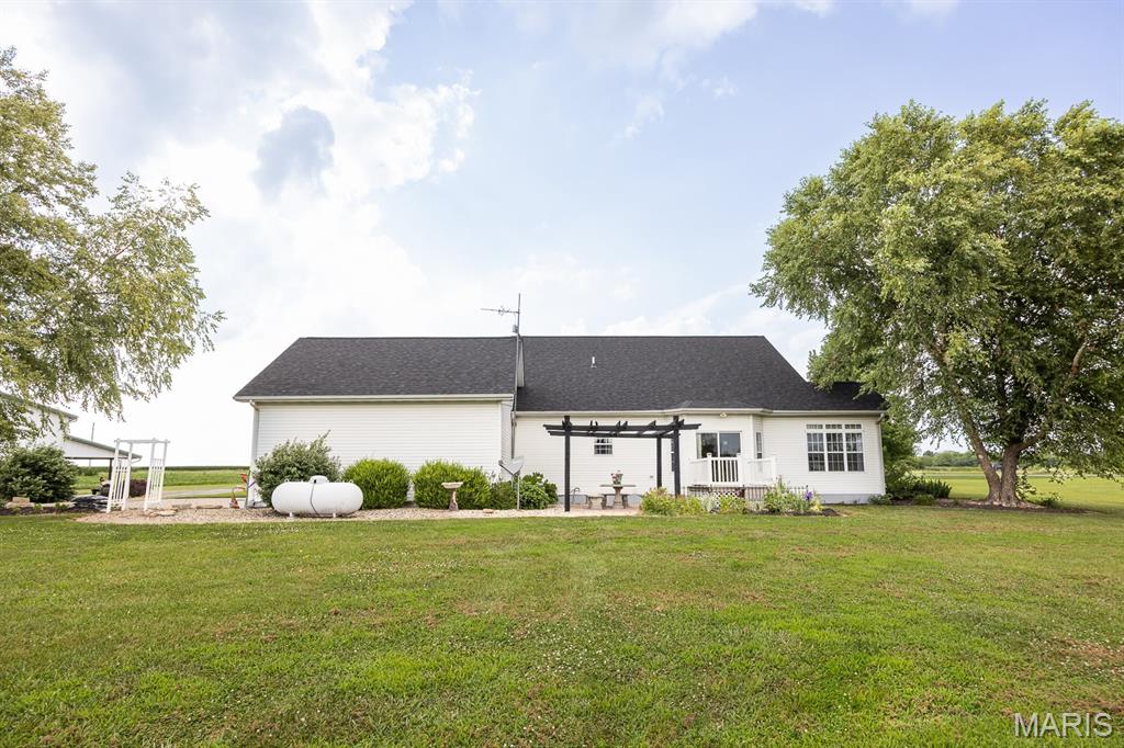 14218 Schuster Road Property Photo 4