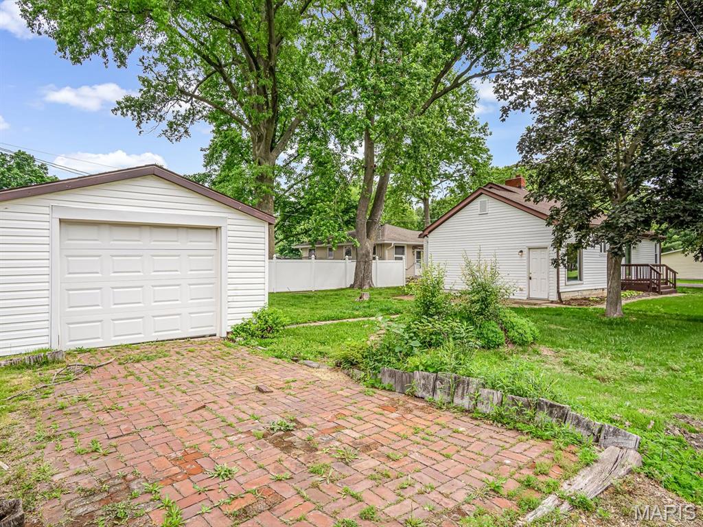 1516 Ash Street Property Photo 16