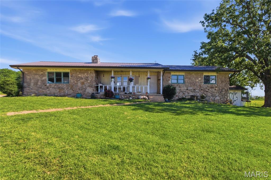 9290 Burton Branch Road Property Photo 2