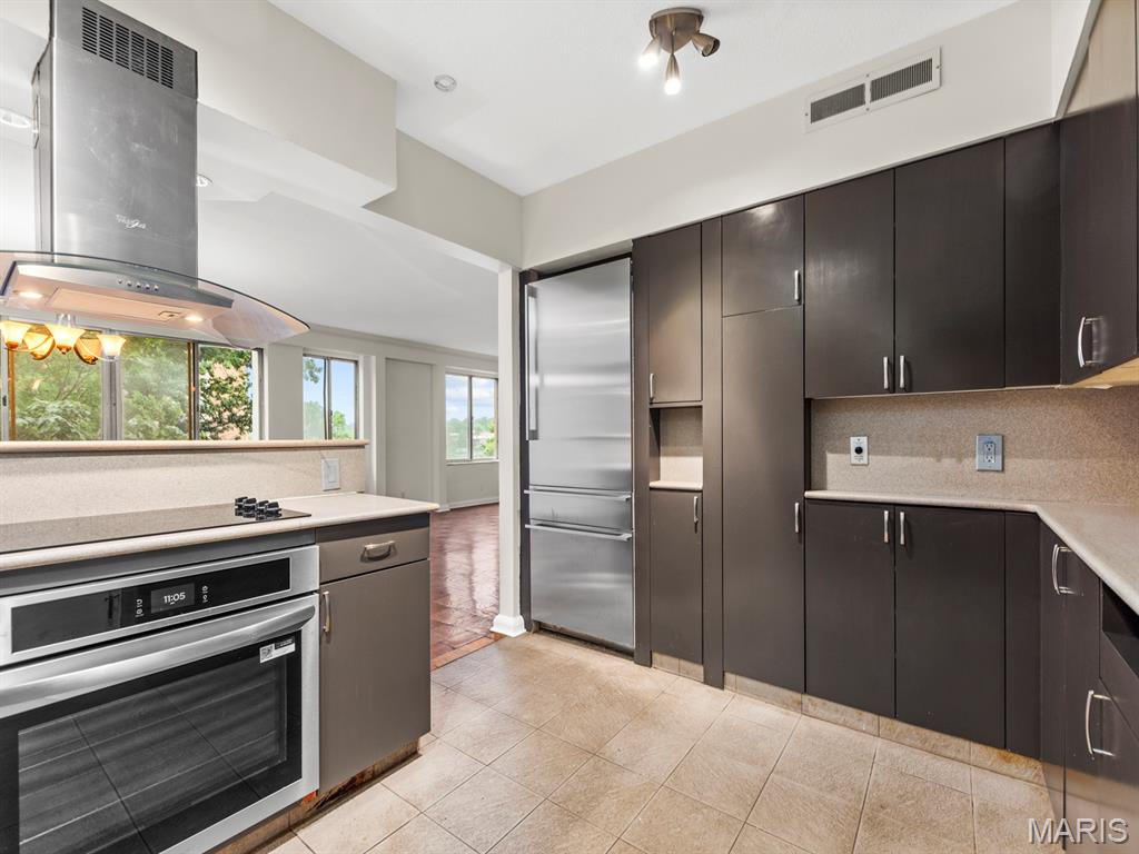 900 S Hanley Road 3d Property Photo 10