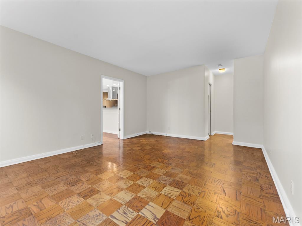 900 S Hanley Road 3d Property Photo 13