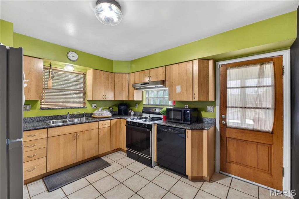 4131 Quincy Street Property Photo 19