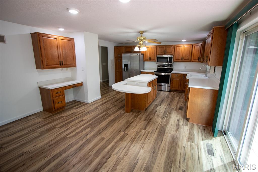 83 Memorial Court Property Photo 8